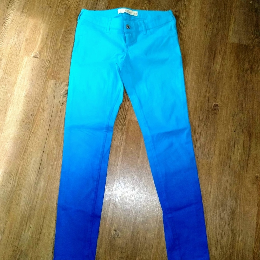 Juniors Hollister jeans